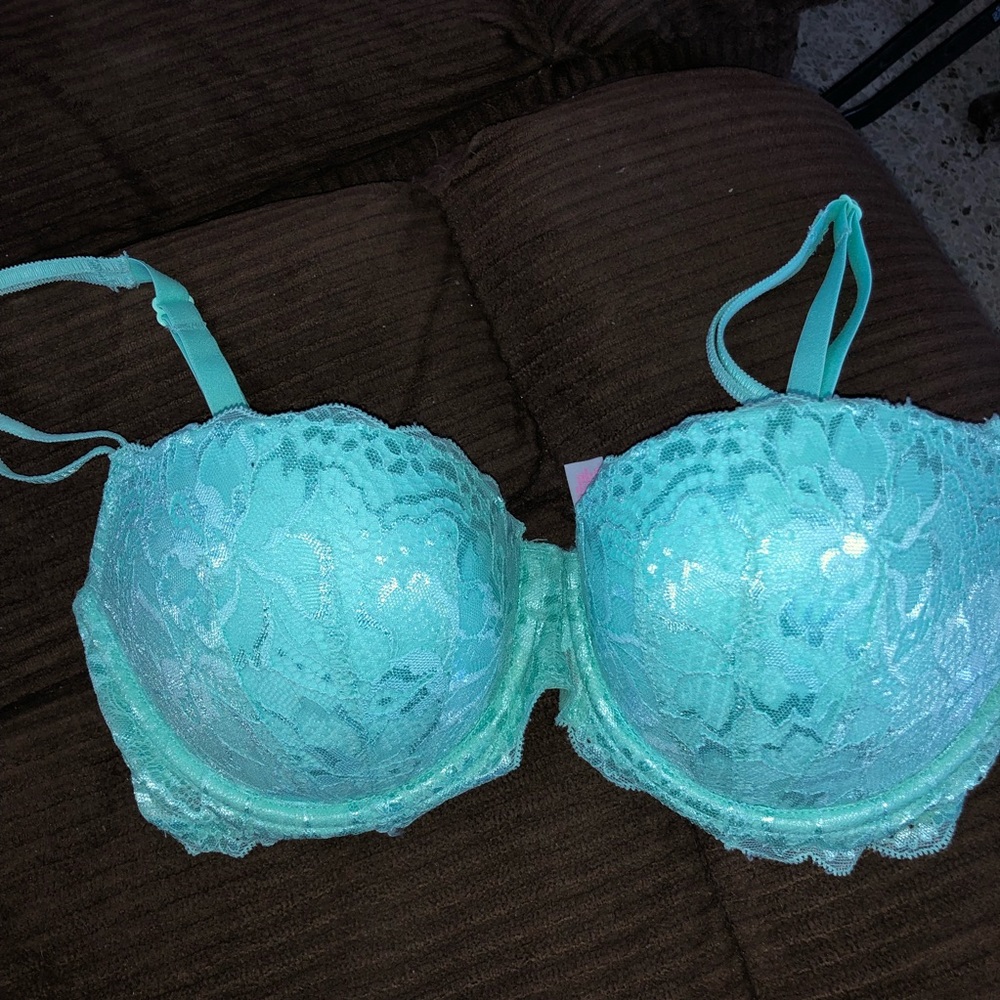 NWOT PINK Victoria’s Secret Push Up Bra